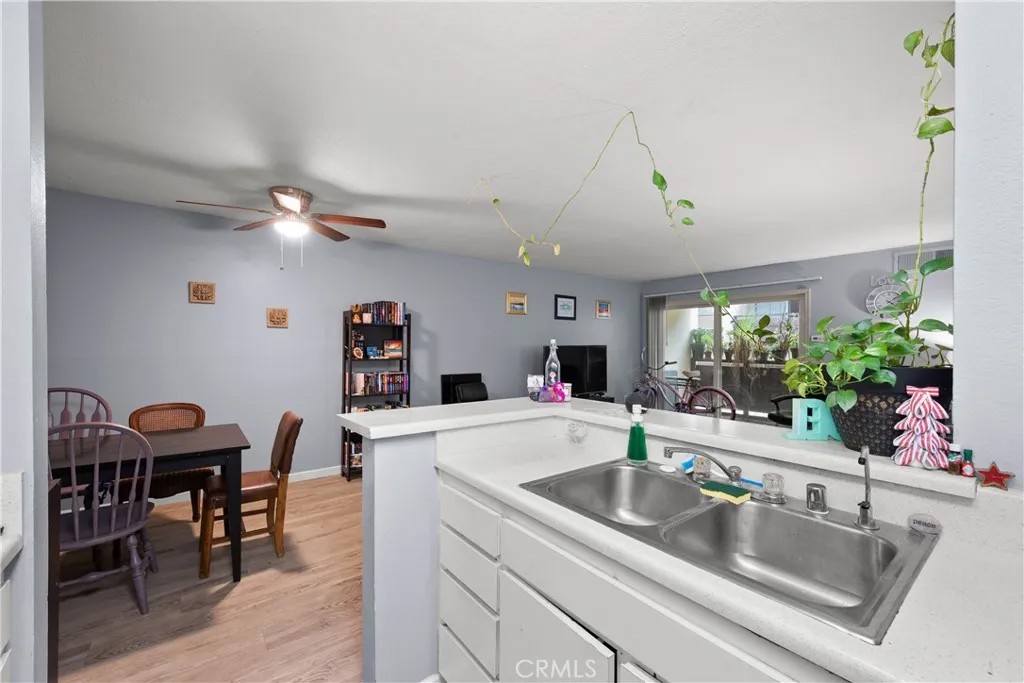1625 Hotel South