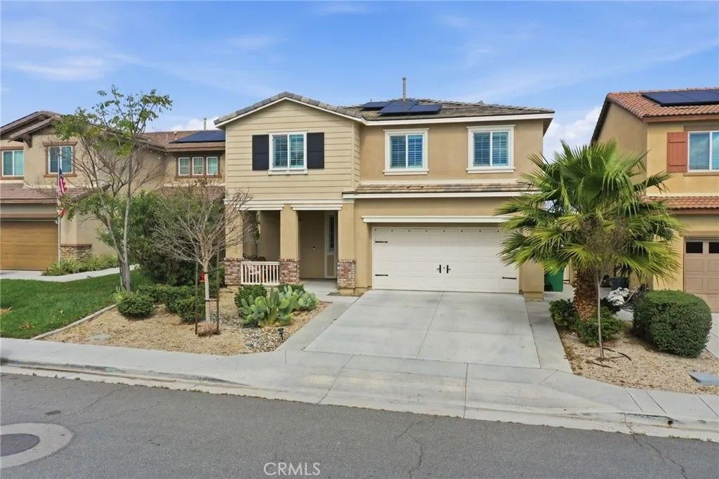 Photo of 24318 Red Spruce Ave, Murrieta, CA 92562 (MLS # SW26053153)