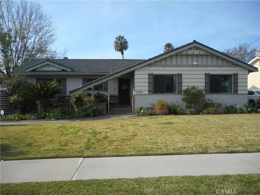 Photo of 1707 Leafwood Drive, Monrovia, CA 91016 (MLS # AR25280770)