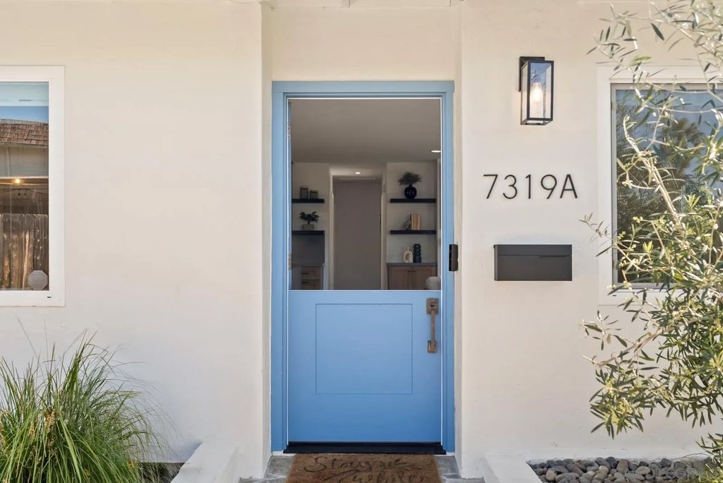 Photo of 7319 Cuvier St, La Jolla, CA 92037 (MLS # 260006209)