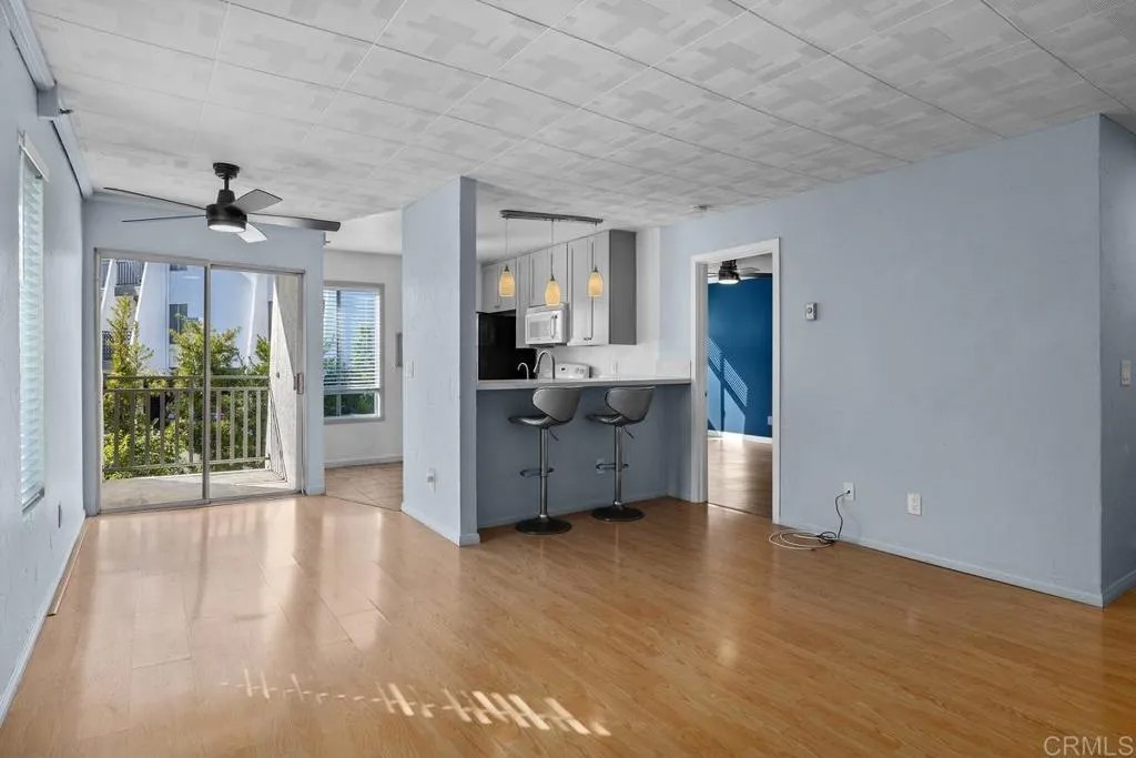 7506 Parkway Drive 201