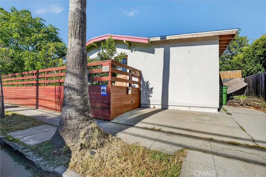 2010 Linden Avenue