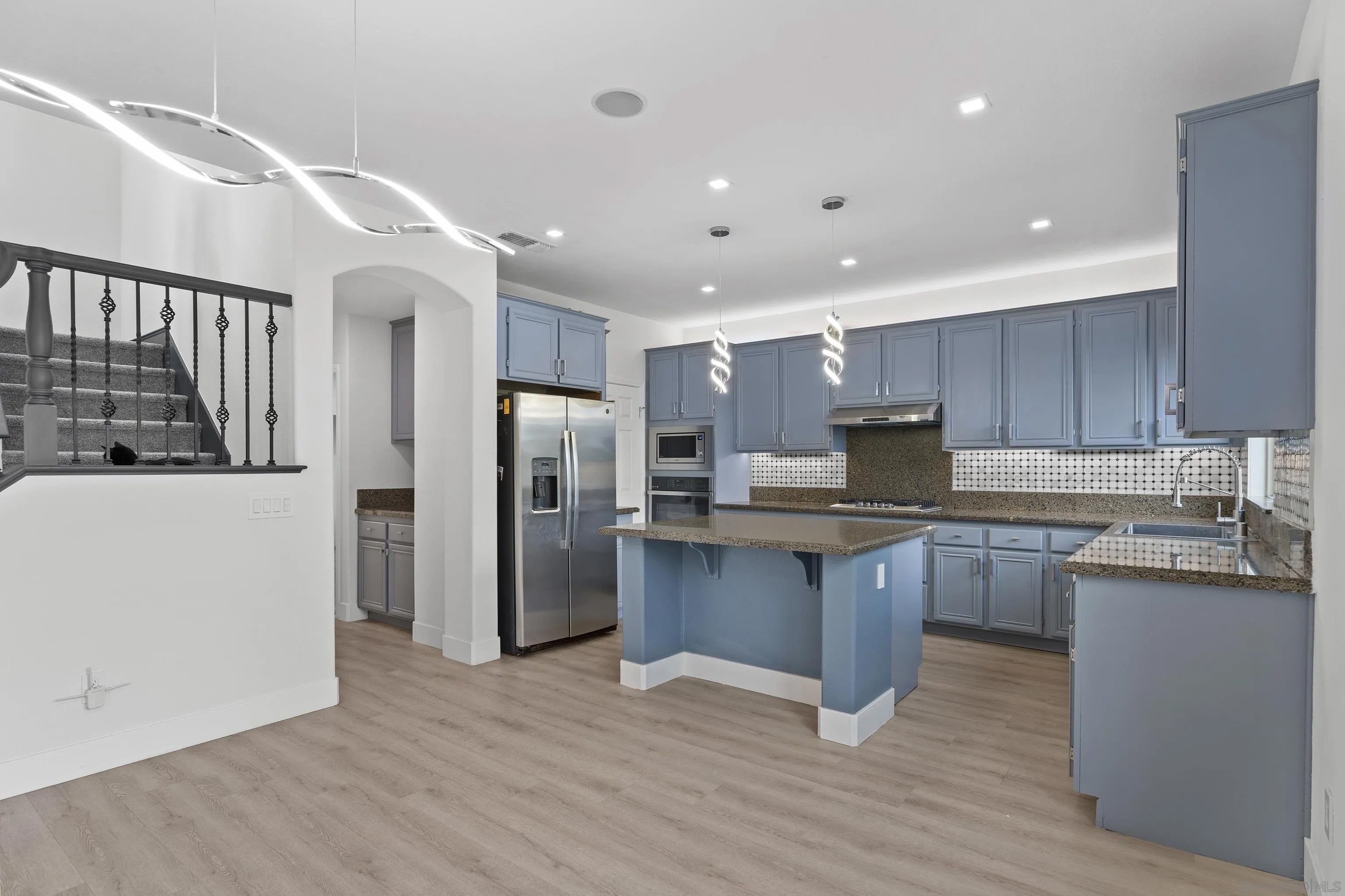 1611 Hikers Trail Dr