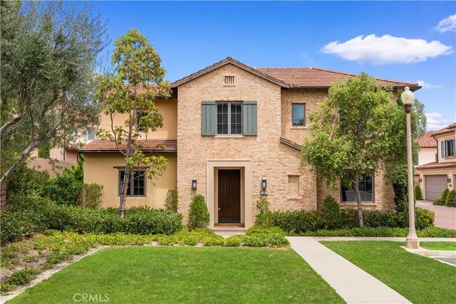 146 Dolci, Irvine