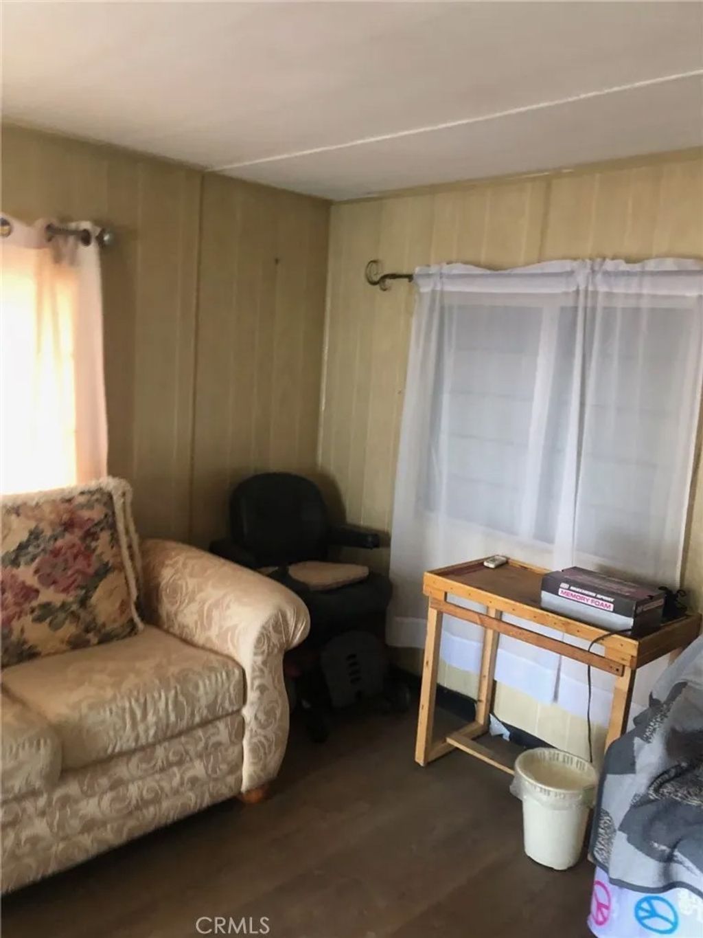 Photo of 723 W Avenue I #C31, Lancaster, CA 93534 (MLS # SR26012132)