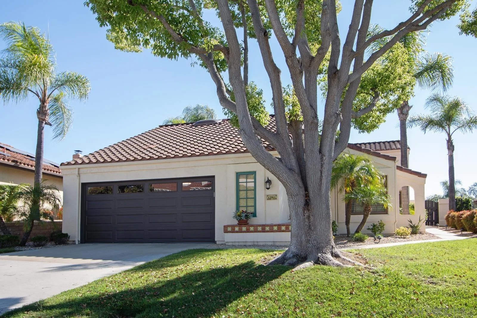 12911 Caminto Dosamantes