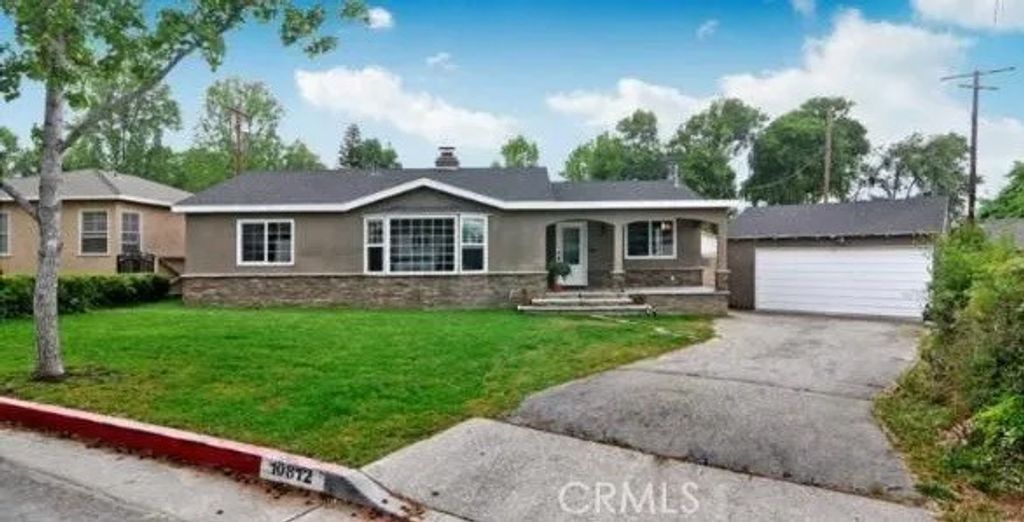 Photo of 10812 Indiana St, Whittier, CA 90601 (MLS # SR26087669)