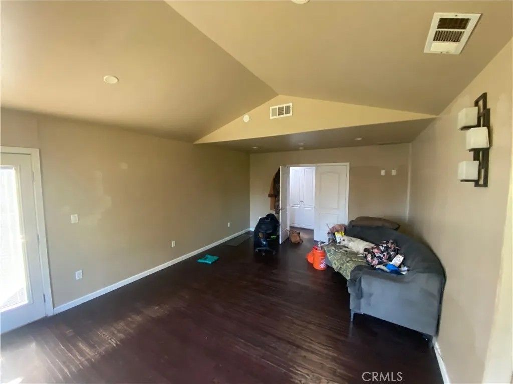 Photo of 10812 Indiana St, Whittier, CA 90601 (MLS # SR26087669)