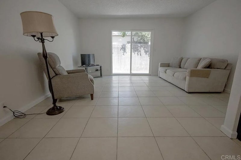 355 Calle Mariposa