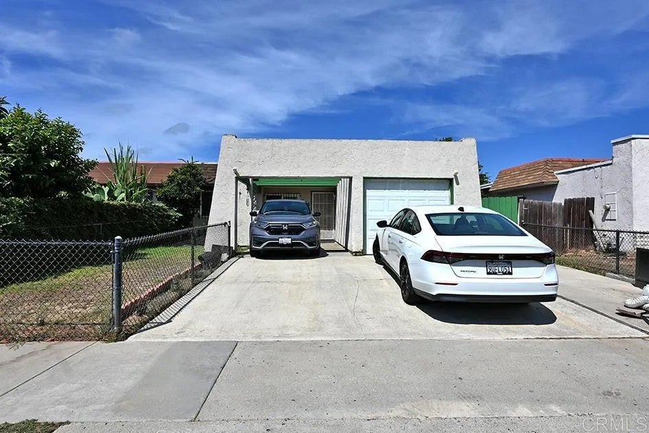 355 Calle Mariposa
