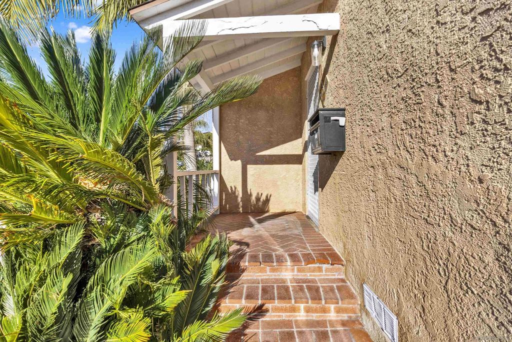 Photo of 3136-3140 Emerson St, San Diego, CA 92106 (MLS # 250044461)