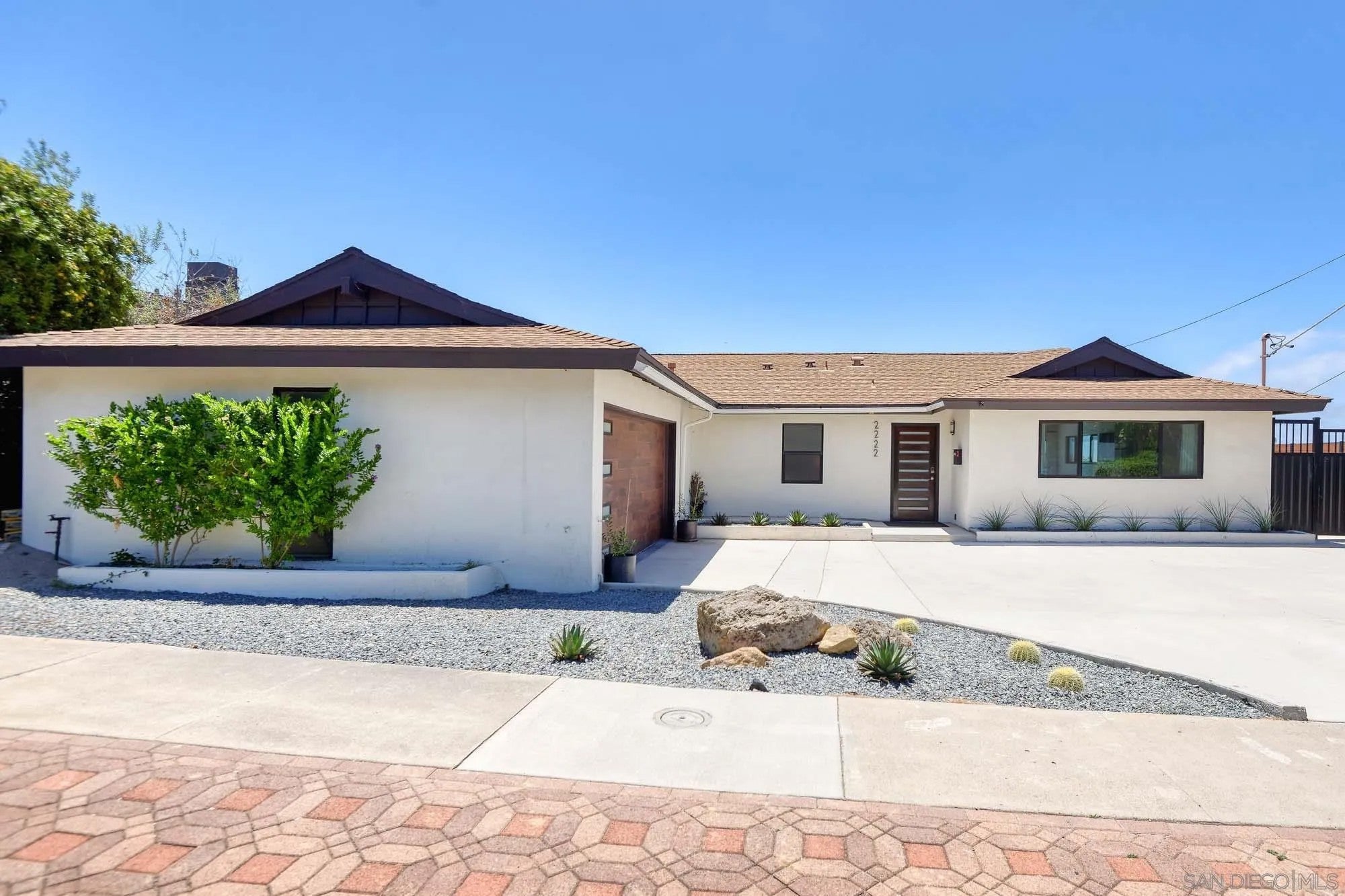 2222 Bahia Dr