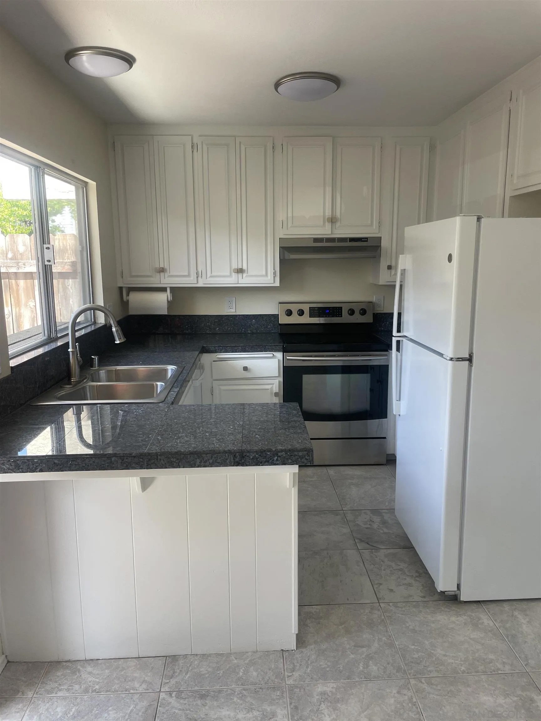 3282 Berger Avenue Unit D5