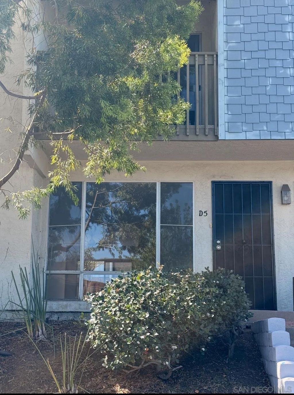 Photo of 3282 Berger Avenue #Unit D5, San Diego, CA 92123 (MLS # 260006110)