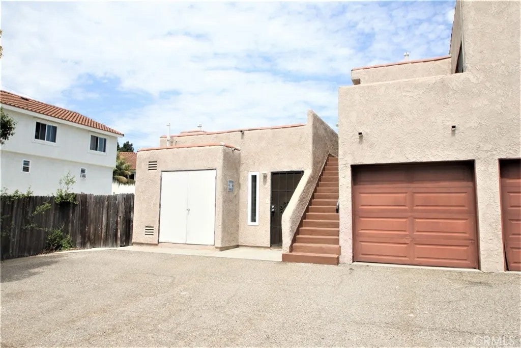 2405 Whitesands Drive