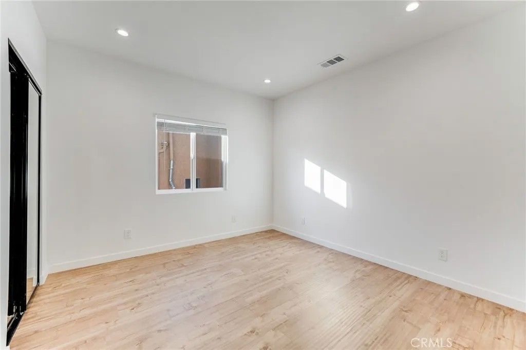 Photo of 3261 City Terrace #1/4, Los Angeles, CA 90063 (MLS # SR26004888)
