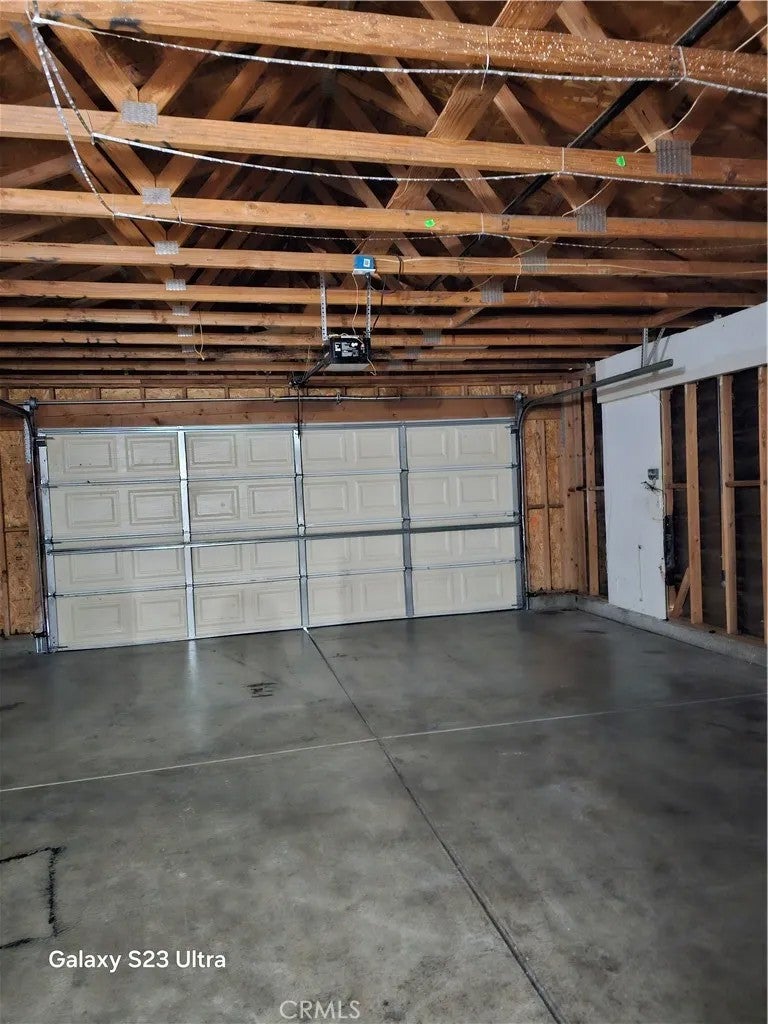 15333 Ross