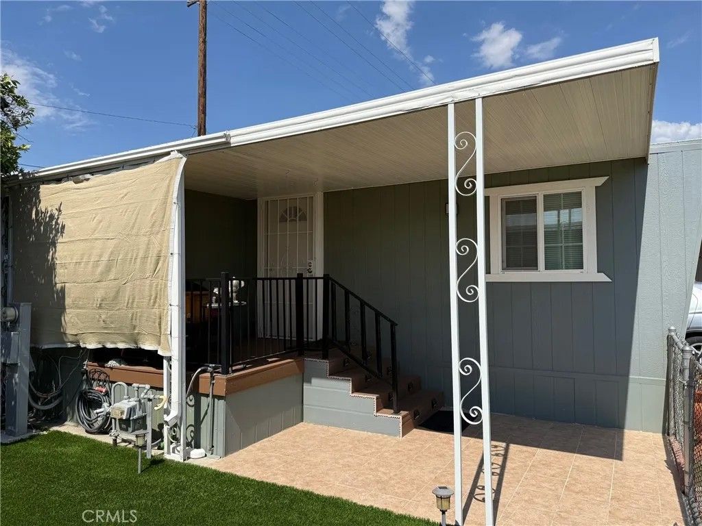Photo of 260 N Lyon Ave #38, Hemet, CA 92543 (MLS # SW26039140)