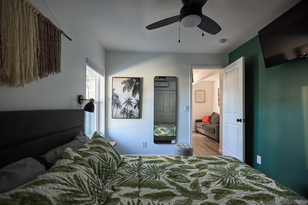 Photo of 1966 Pacific Beach Dr, San Diego, CA 92109 (MLS # 260024635)