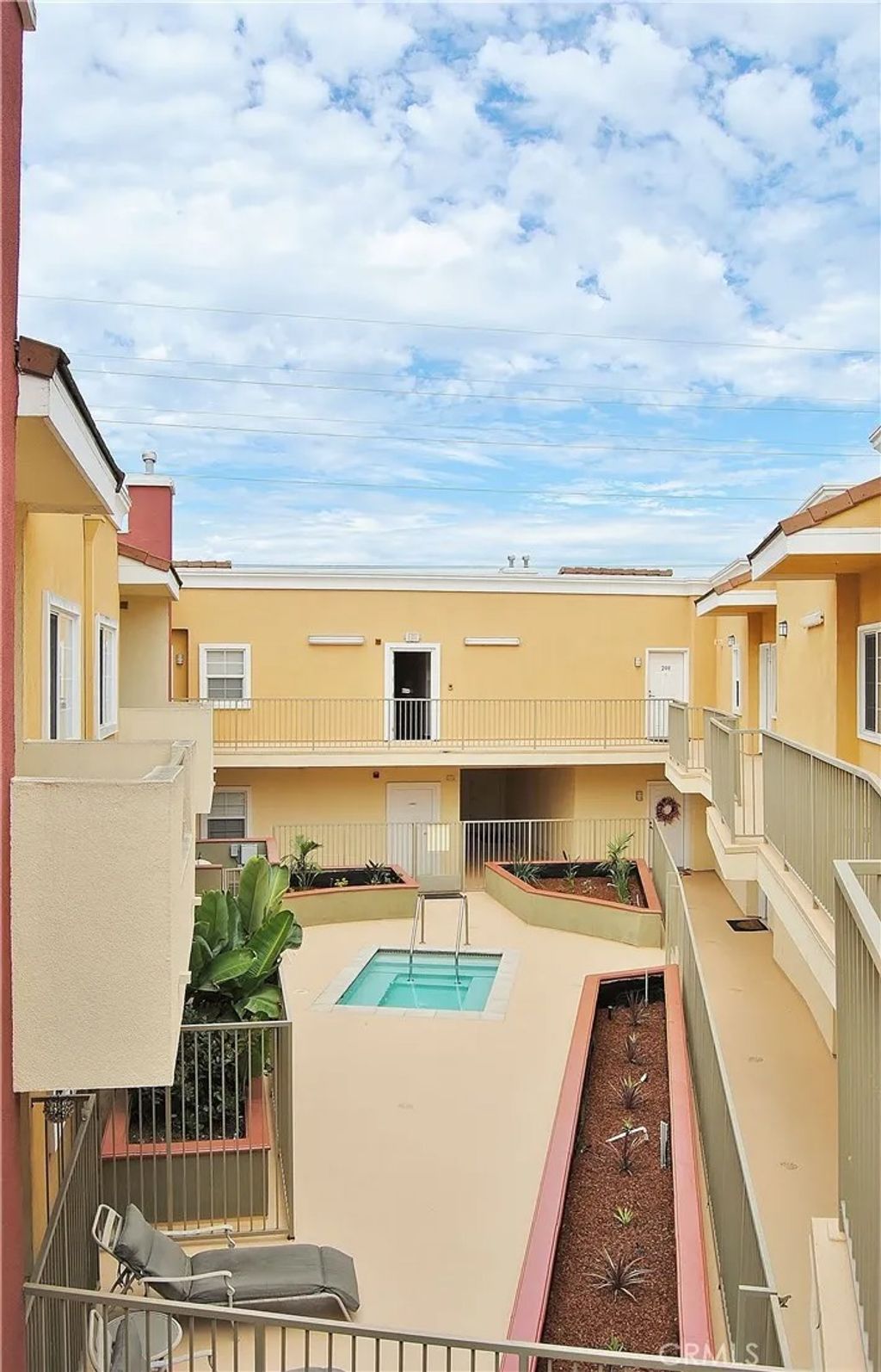 Photo of 1215 E San Antonio Drive, Long Beach, CA 90807 (MLS # SB25248657)