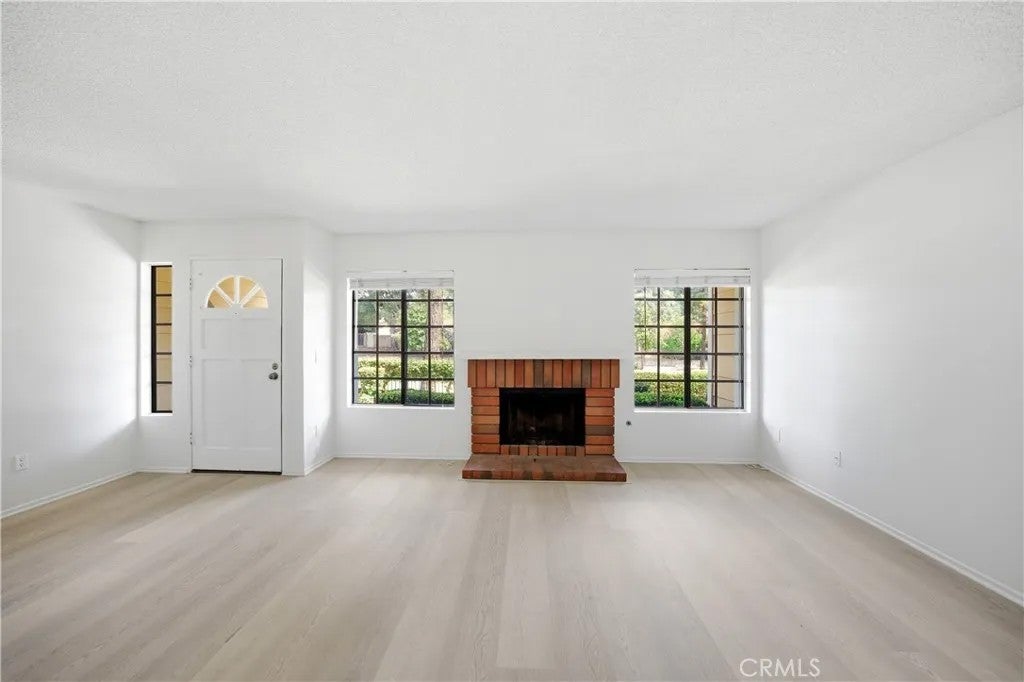 1543 S Diamond Bar Boulevard 20