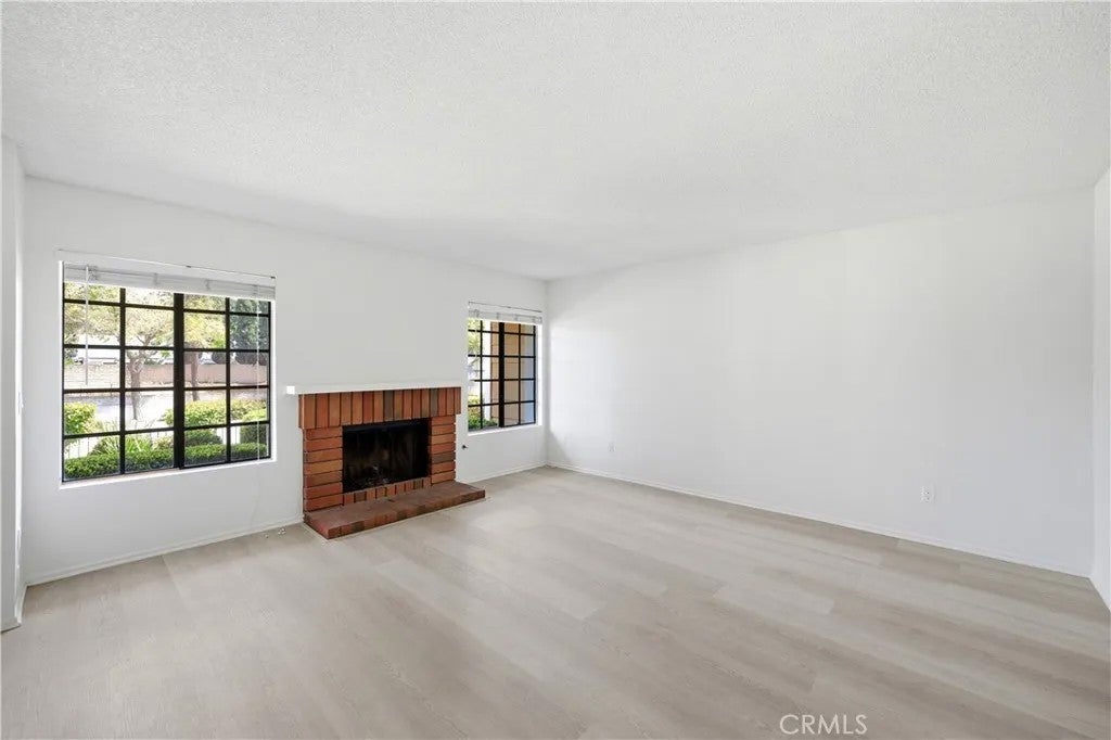 1543 S Diamond Bar Boulevard 20
