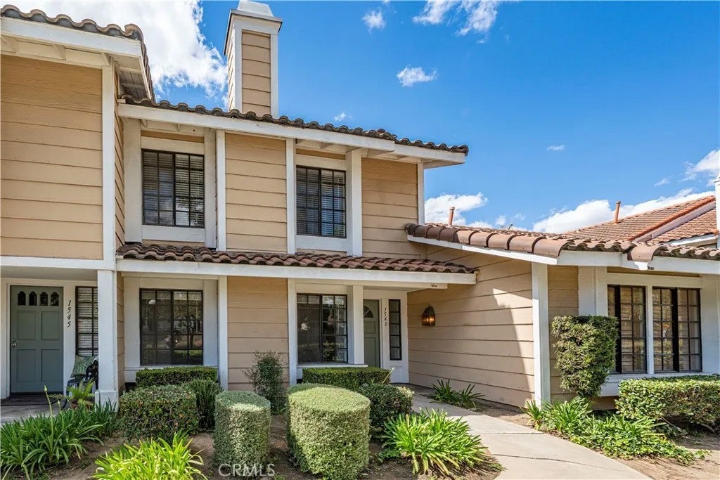1543 S Diamond Bar Boulevard 20