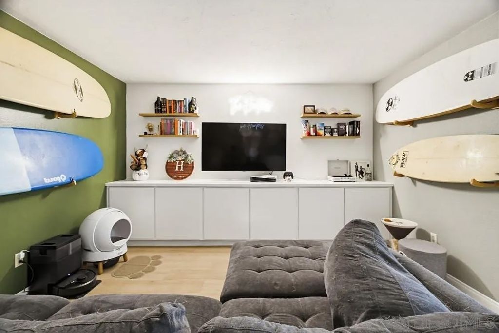 Photo of 279 Moss St #10, Chula Vista, CA 91911 (MLS # 260005172)