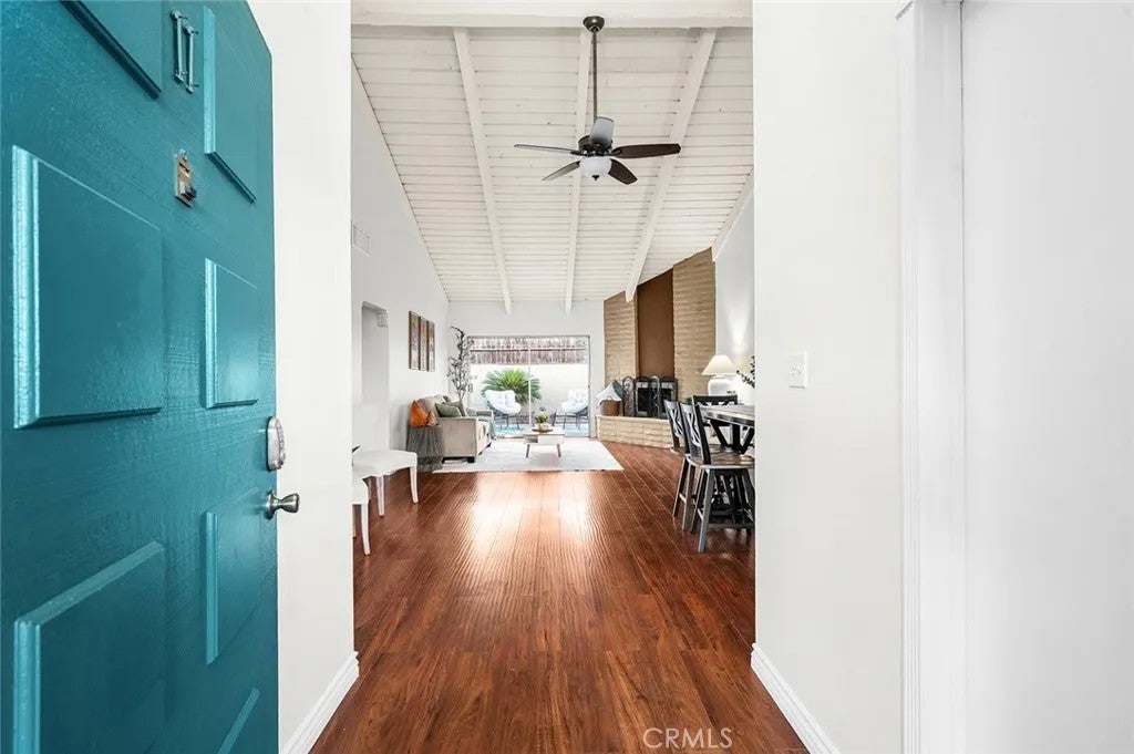 2011 W Katella Avenue 11