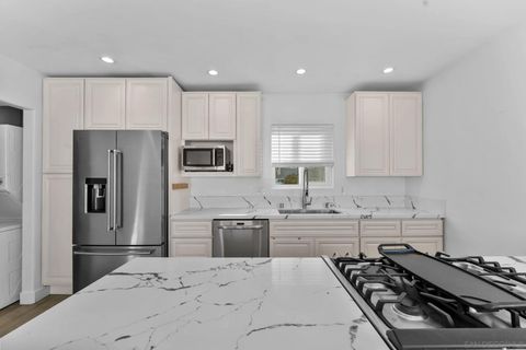 4673 Terrace Dr Unit B San Diego CA 92116