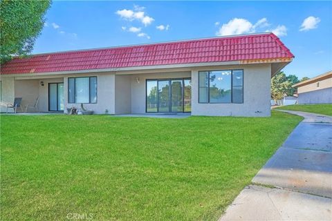 Photo of 27535 Lakeview Drive #37, Helendale, CA 92342 (MLS # IV25247741) Photo of 27535 Lakeview Drive #37, Helendale, CA 92342 (MLS # IV25247741)
