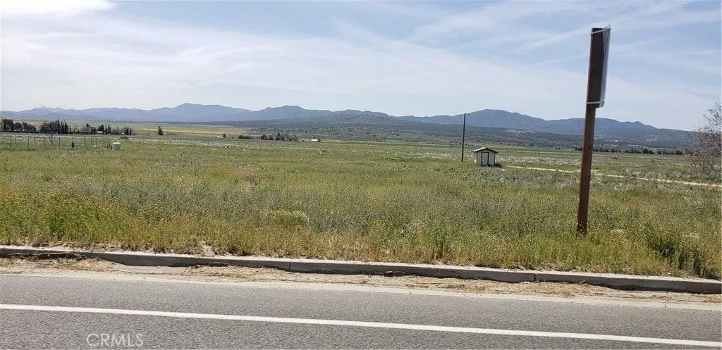 Photo of 432285 Terwilliger, Anza, CA 92539 (MLS # CV22076946)