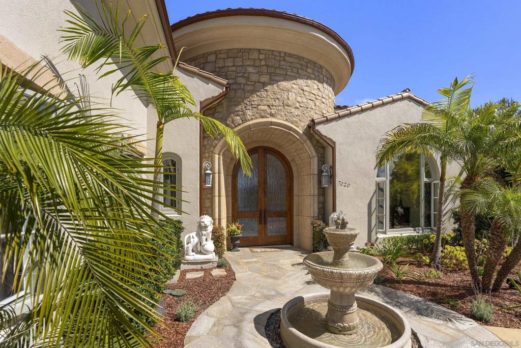 Photo of 7020 El Fuerte St, Carlsbad, CA 92009 (MLS # 260015746)