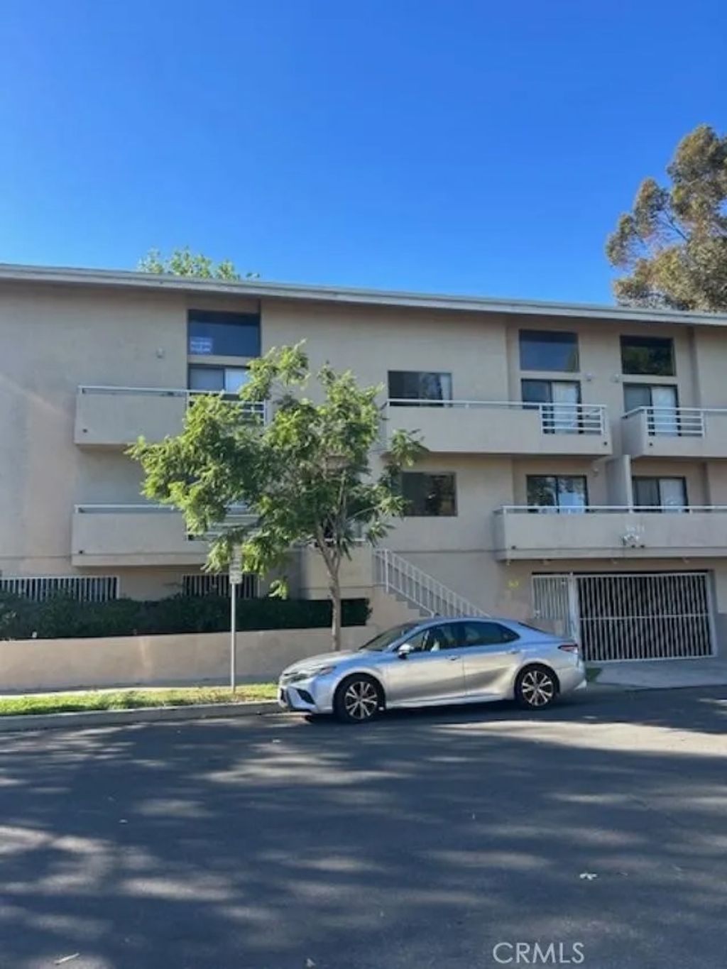 Photo of 5821 Sylmar Avenue #2, Van Nuys, CA 91401 (MLS # GD26005190)