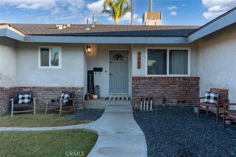 Tiny photo for 1062 Madison Ave, Los Banos, CA 93635 (MLS # MC25246243)