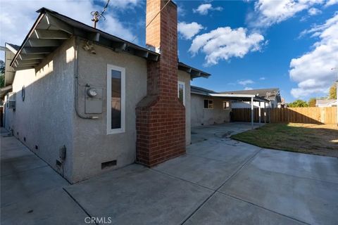Tiny photo for 1062 Madison Ave, Los Banos, CA 93635 (MLS # MC25246243)