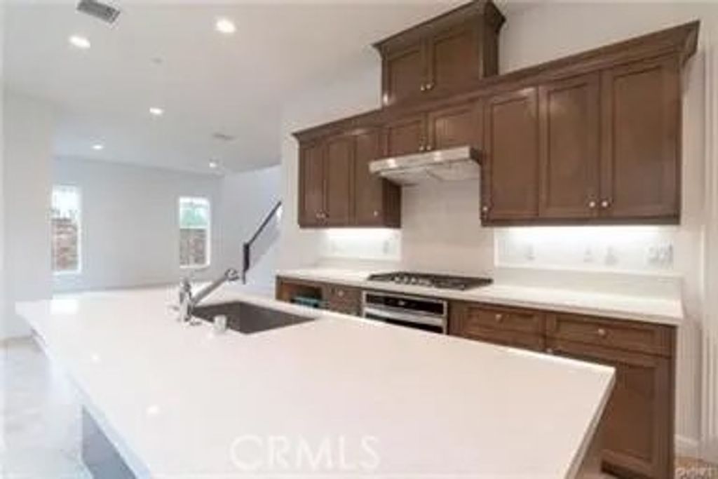 Photo of 20801 W Bur Oak Circle, Porter Ranch, CA 91326 (MLS # SR25280017)