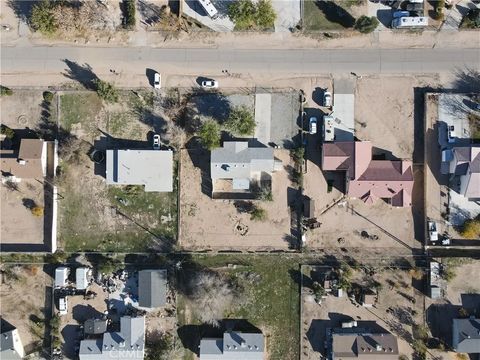 Photo of 11426 Tamarisk Ave, Hesperia, CA 92345 (MLS # IV25276612)