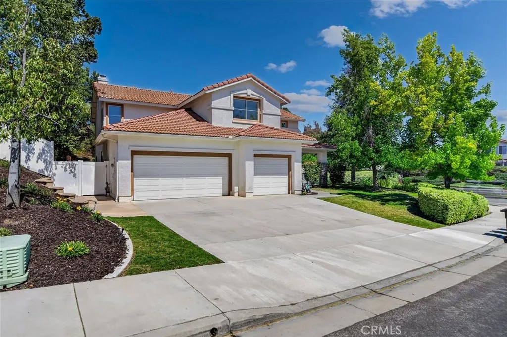 39977 Chalon Court