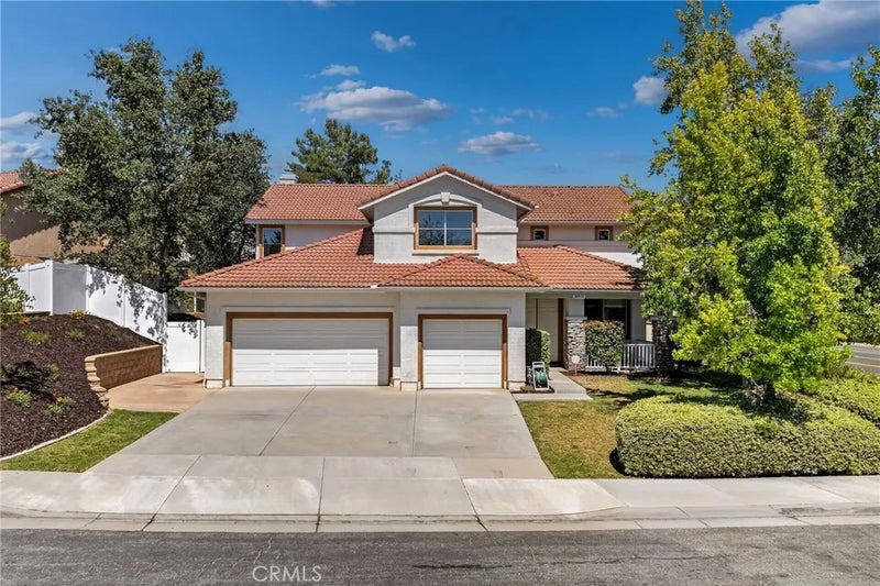 39977 Chalon Court