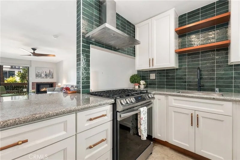 15207 Magnolia Boulevard 119
