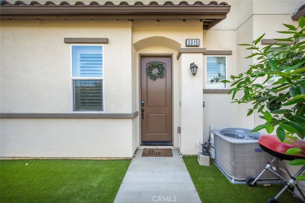 Photo of 3315 W Rovigo Dr, Anaheim, CA 92801 (MLS # OC26086873)