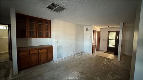 Tiny photo for 11861 10th Ave, Hesperia, CA 92345 (MLS # HD25254993)