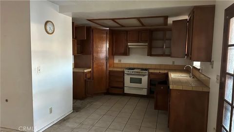 Tiny photo for 11861 10th Ave, Hesperia, CA 92345 (MLS # HD25254993)