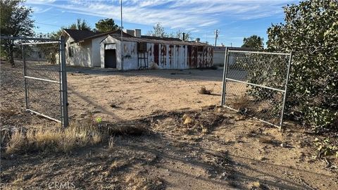Tiny photo for 11861 10th Ave, Hesperia, CA 92345 (MLS # HD25254993)