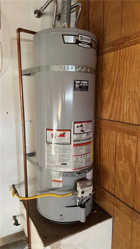 Tiny photo for 11861 10th Ave, Hesperia, CA 92345 (MLS # HD25254993)