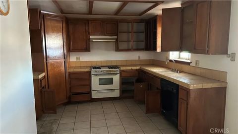 Tiny photo for 11861 10th Ave, Hesperia, CA 92345 (MLS # HD25254993)