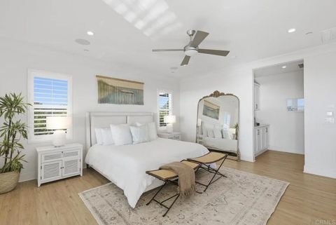 Tiny photo for 870 Hymettus Avenue, Encinitas, CA 92024 (MLS # NDP2510254)