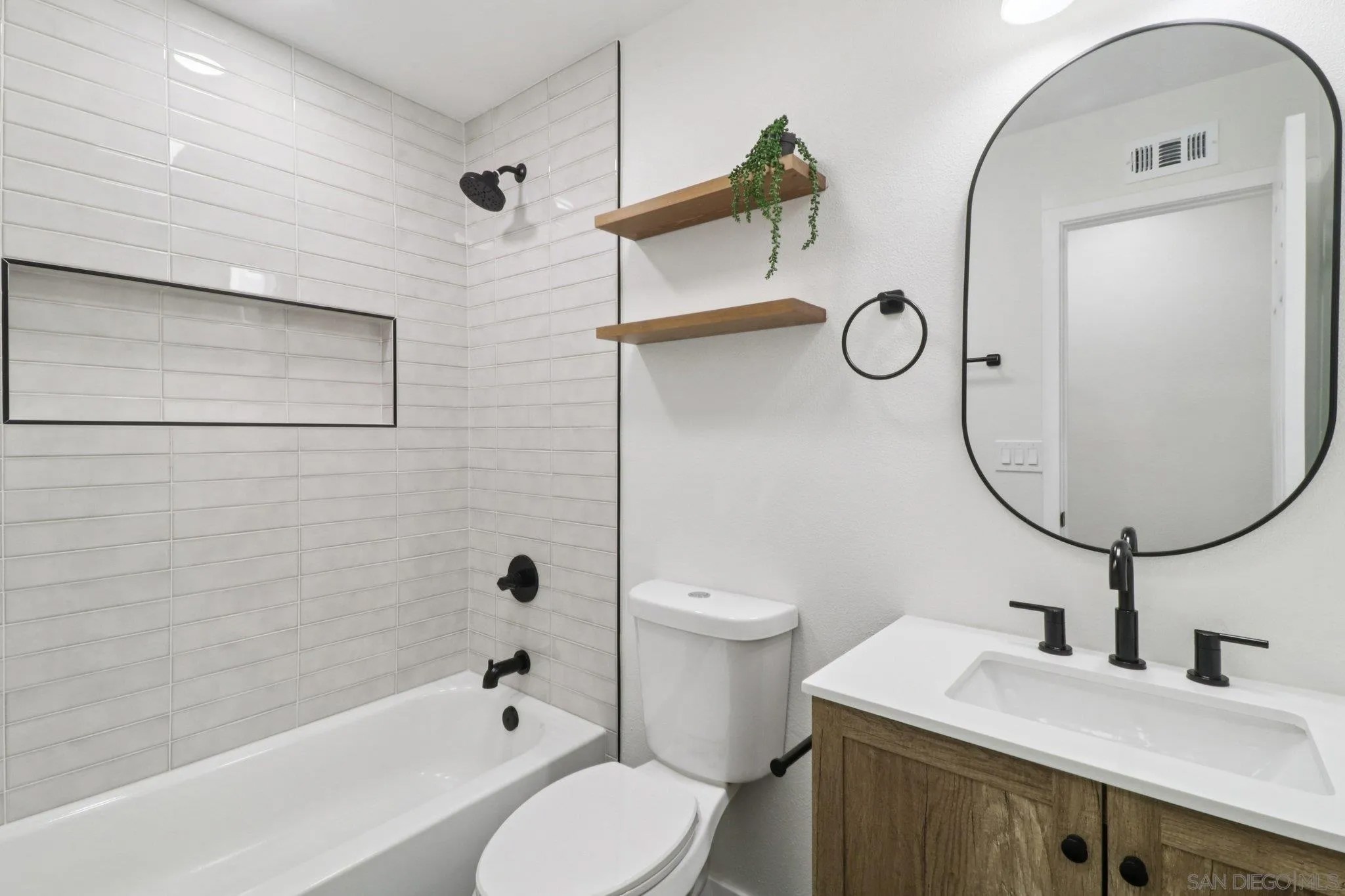 13541 Avenida Del Charro