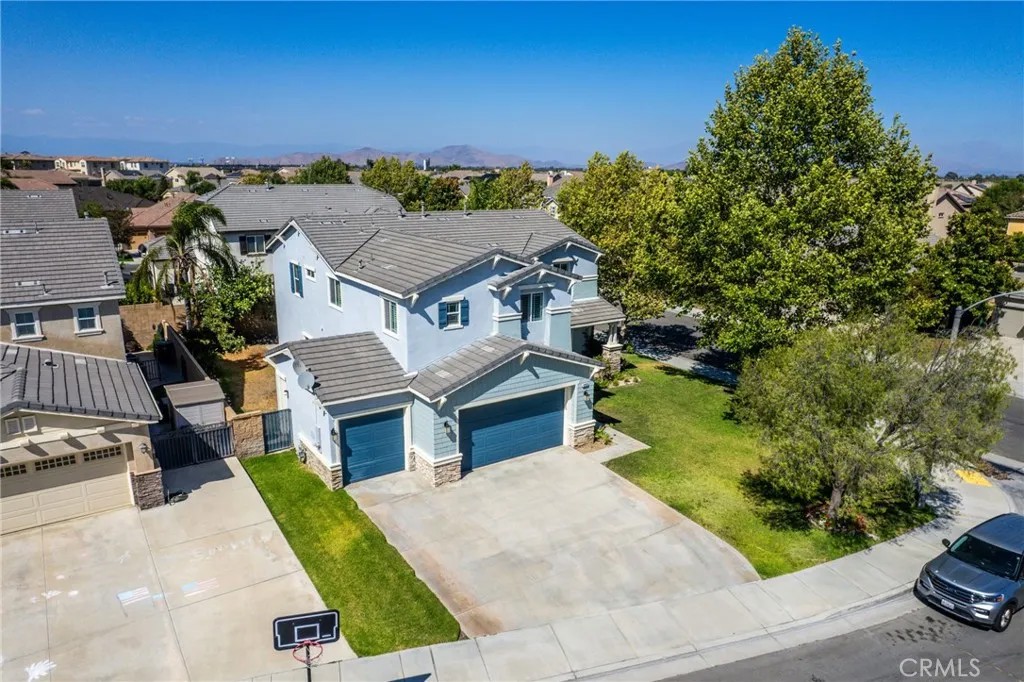 12326 White Horse Court